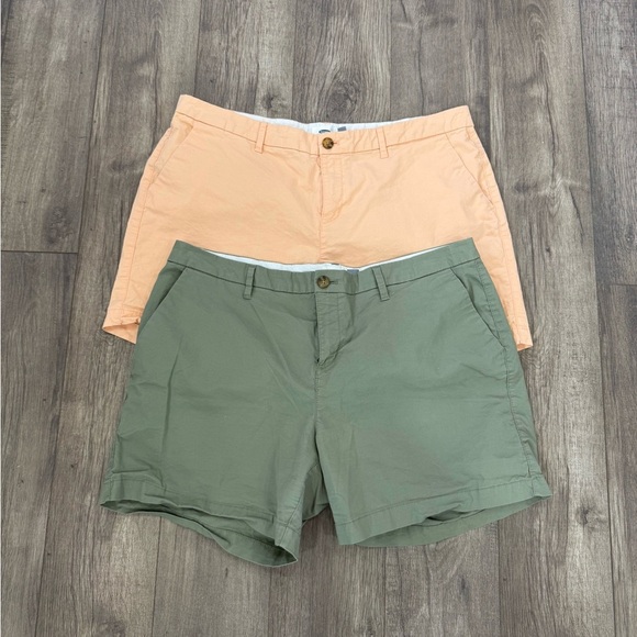 Old Navy Bundle of Two -  Sage Green & Peach Orange Shorts Size XL Spring Summer - Picture 1 of 9
